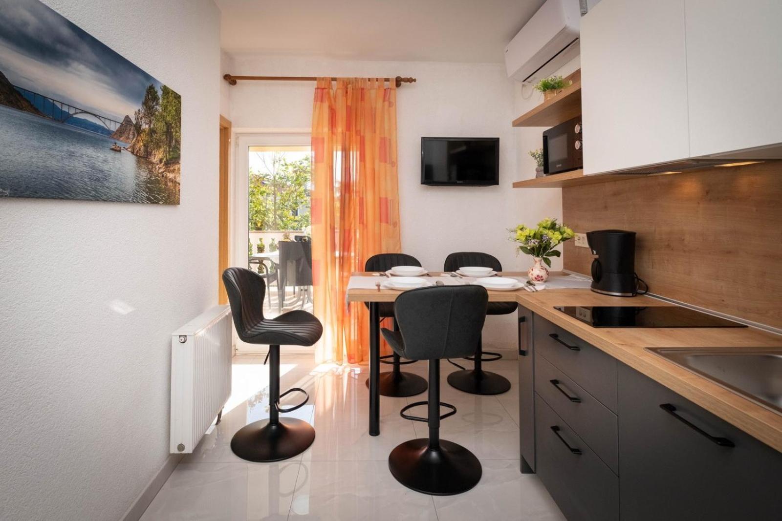 Apartments Serbecic Malinska Bagian luar foto