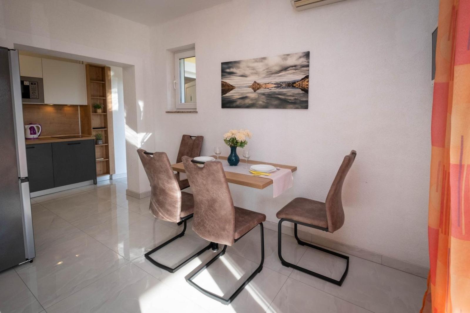 Apartments Serbecic Malinska Bagian luar foto