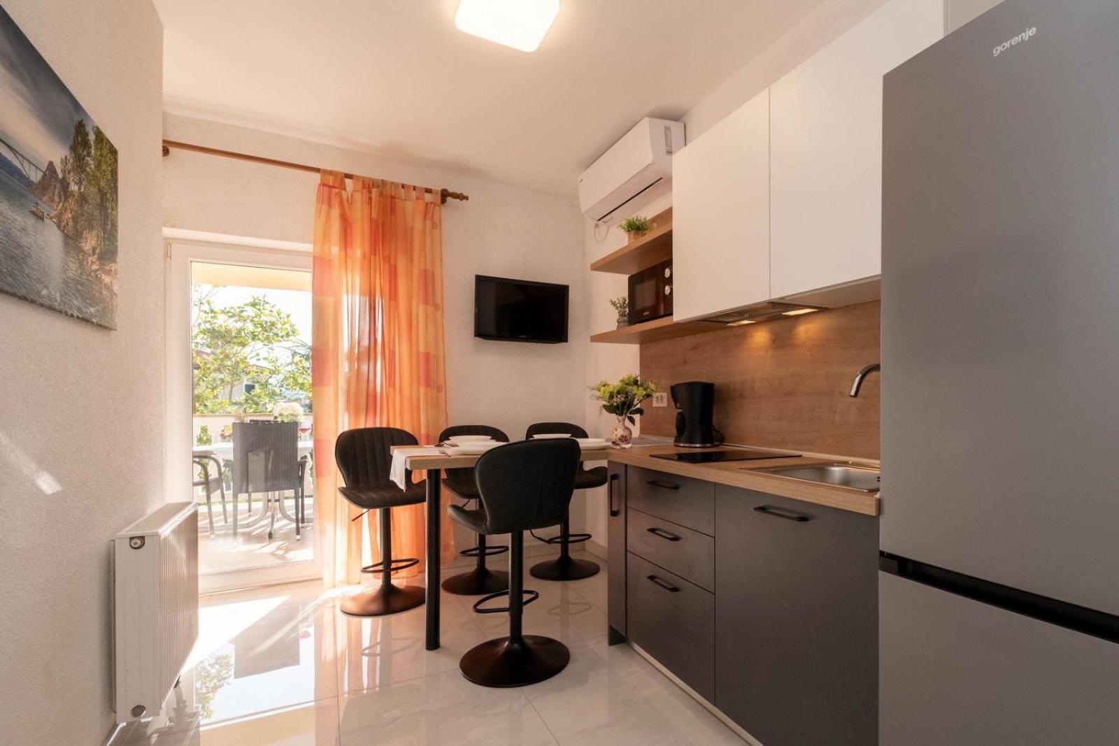 Apartments Serbecic Malinska Bagian luar foto